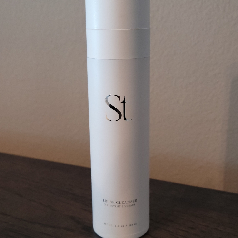 Seint Brush Cleanser